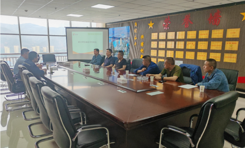 兄弟同心 合作共贏——鋁電解智能裝備與技術(shù)研發(fā)聯(lián)合體開(kāi)展技術(shù)交流座談