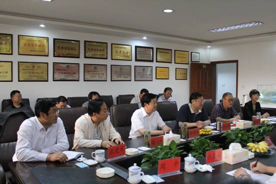 省委常委、副省長駱玉林實地考察物產(chǎn)集團(tuán)“雙百”行動重點項目